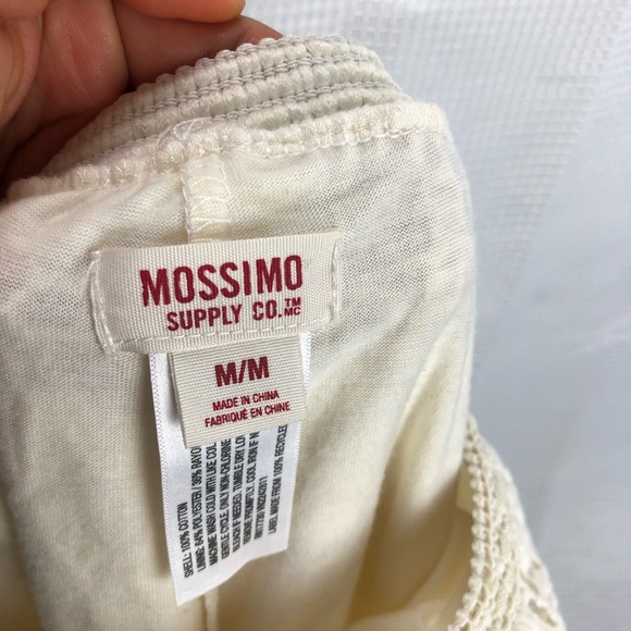 Mossimo Supply Co. Short Size M - Picture 6 of 12